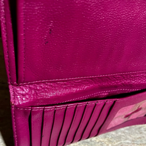 Marc by Marc Jacobs magenta pink pebble grain leather trifold wallet - Picture 11 of 16